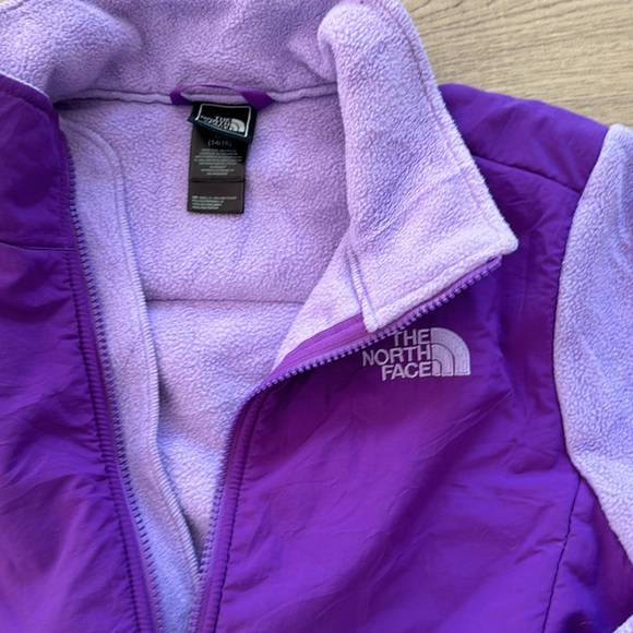 North face girls fleece jacket - Picture 2 of 3